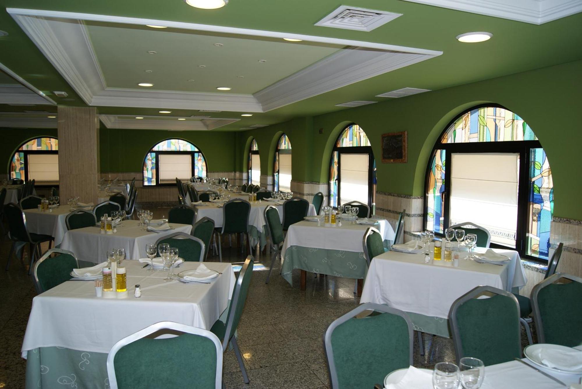 Hotel Alameda Alba De Tormes Eksteriør bilde