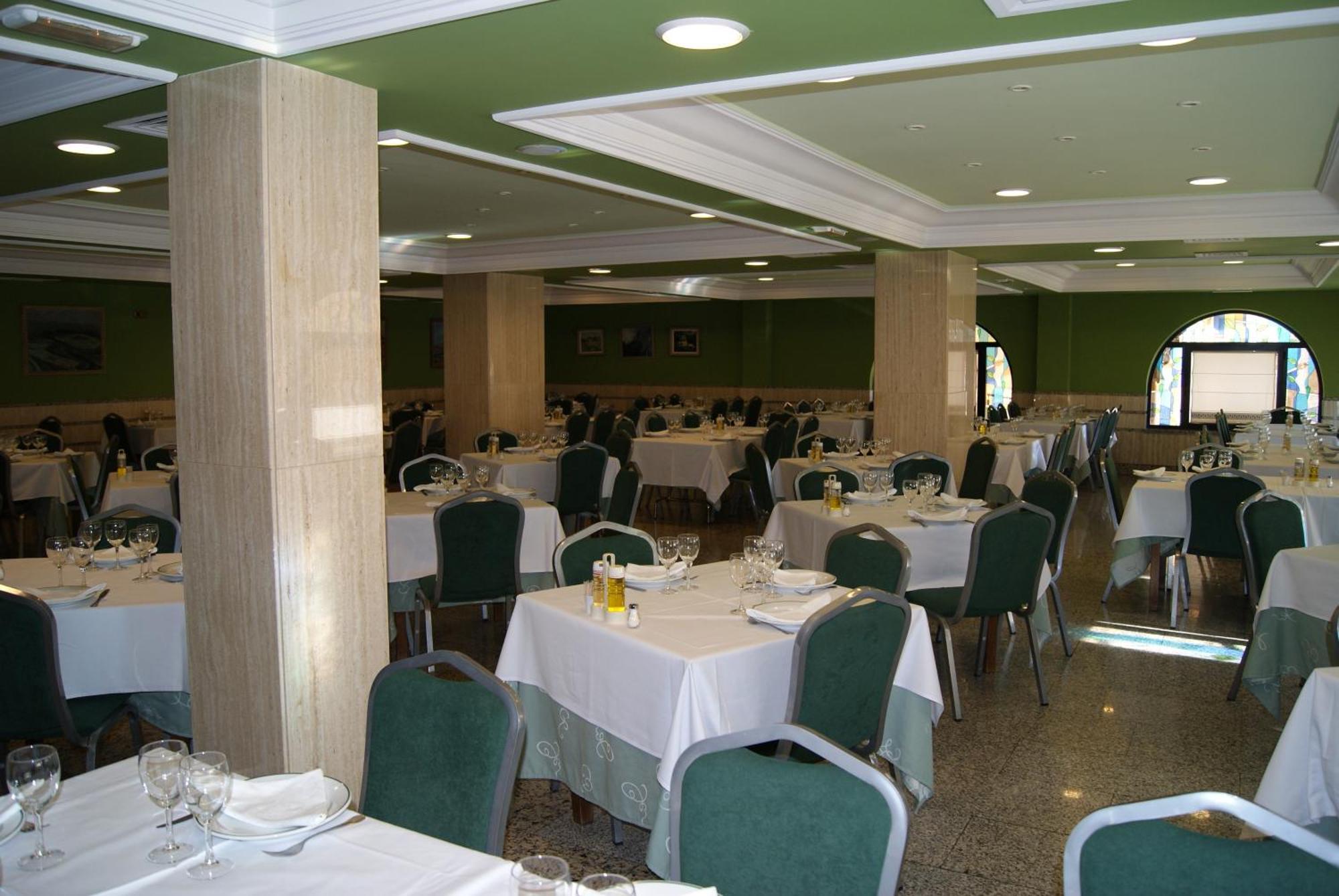 Hotel Alameda Alba De Tormes Eksteriør bilde