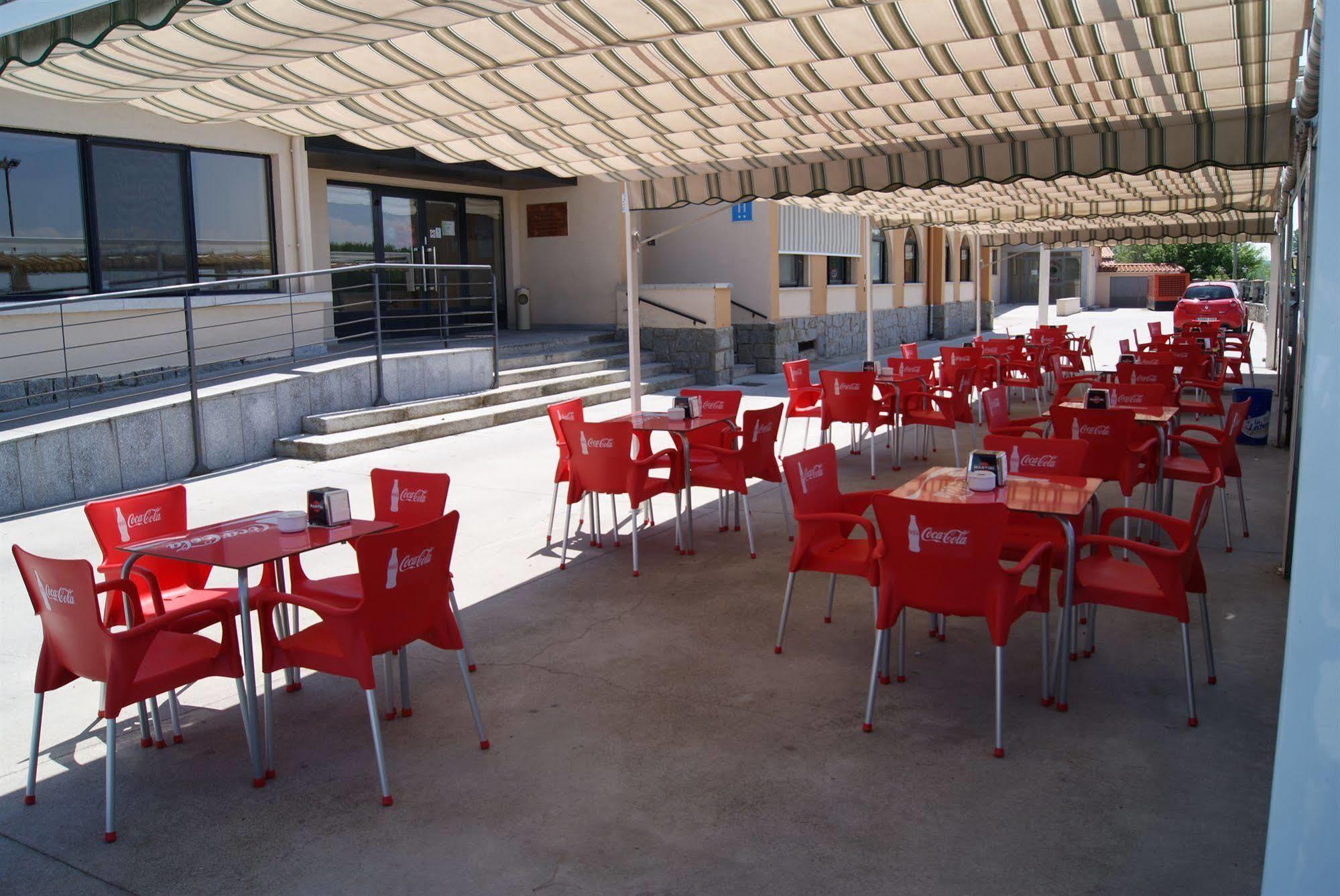 Hotel Alameda Alba De Tormes Eksteriør bilde