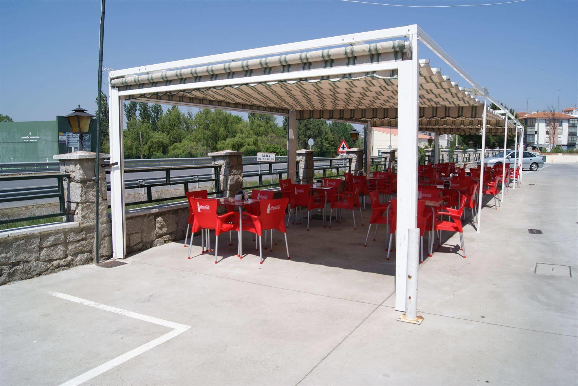 Hotel Alameda Alba De Tormes Eksteriør bilde